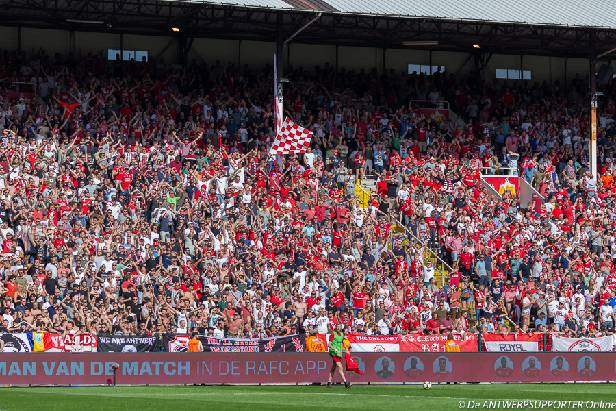 http://www.antwerpsupporter.be/v2/photogallery/20190422_ClubBrugge/20190422_0221_RAFC-ClubBrugge.jpg